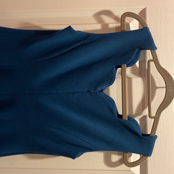 Talbots size 2 stretch fitted, work/cocktail dress - Picture 2 of 3